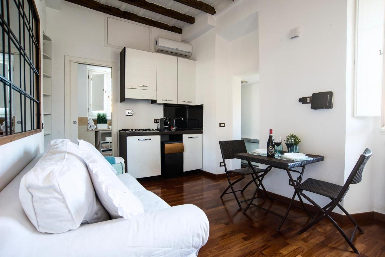 Navona New Charme Art Apartament Rome Exterior photo